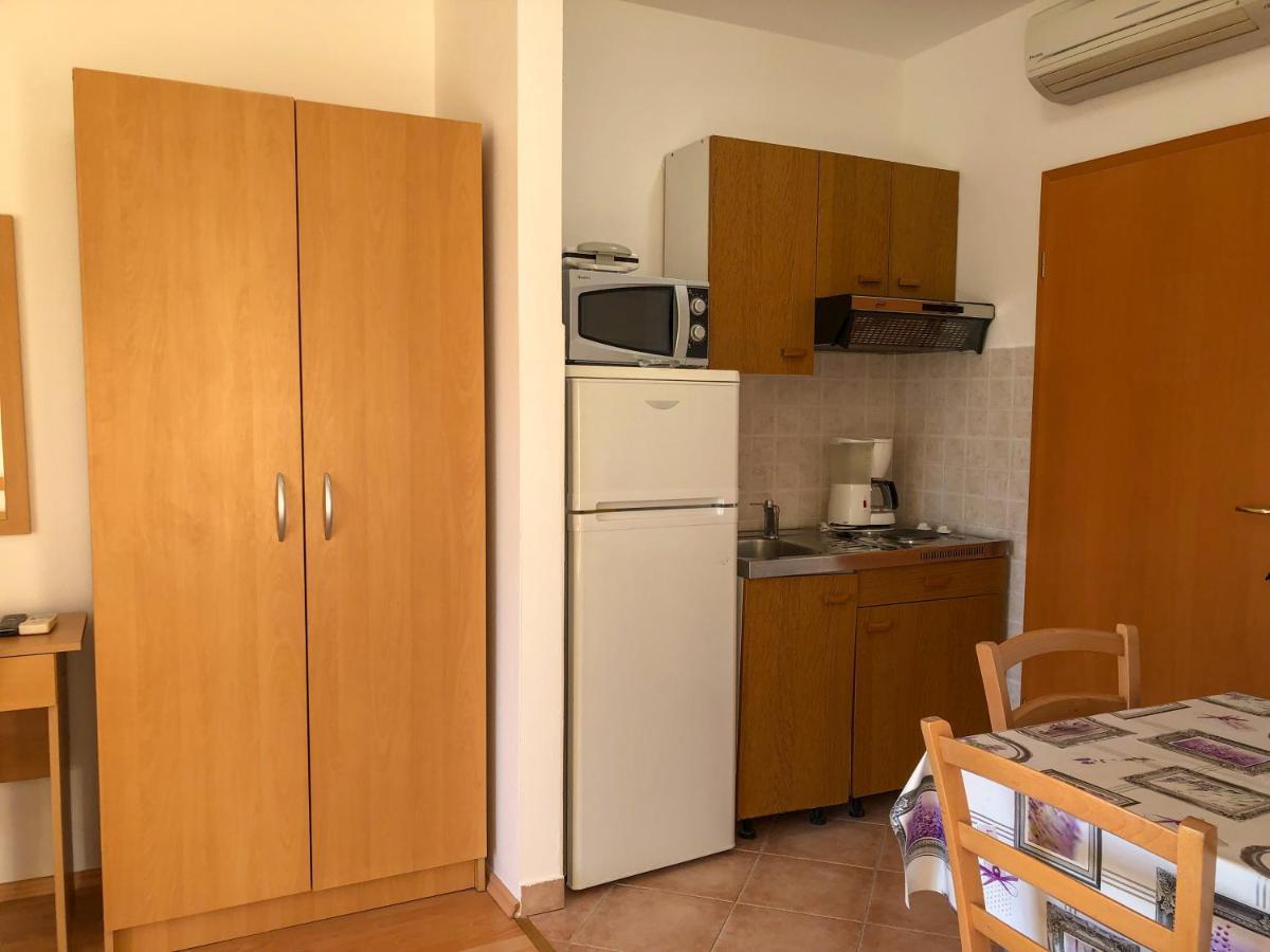 Apartments Palit Rab Extérieur photo