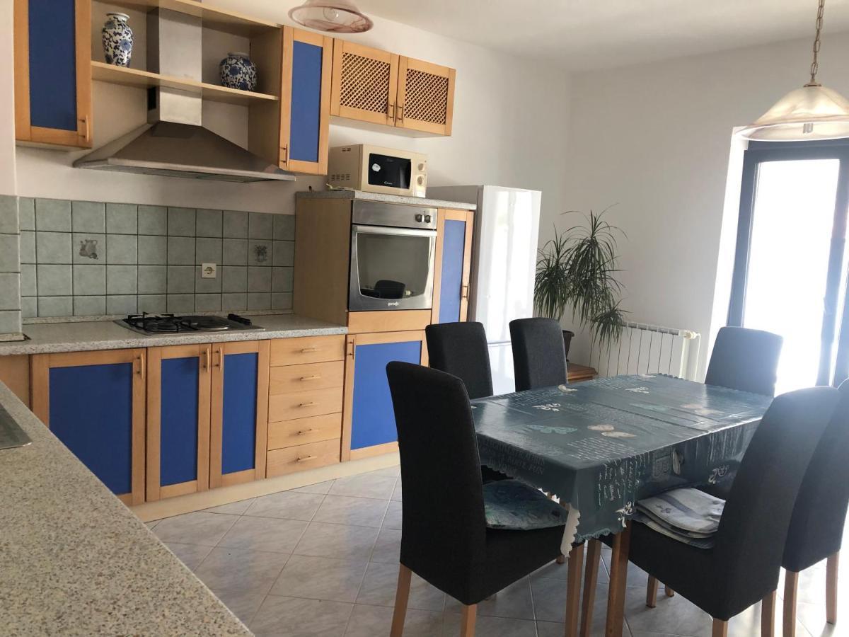 Apartments Palit Rab Extérieur photo