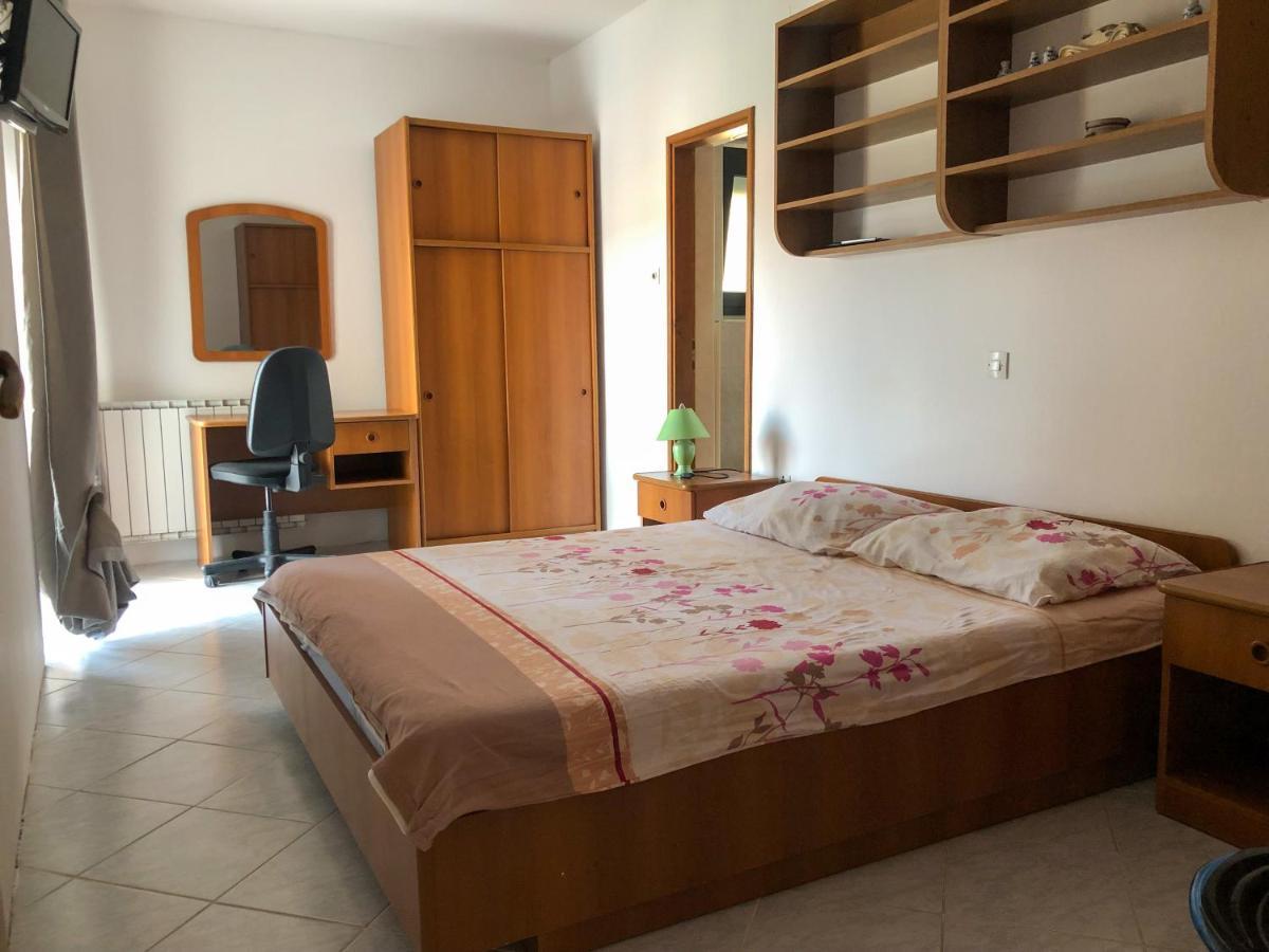 Apartments Palit Rab Extérieur photo